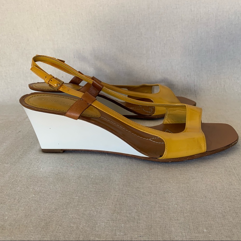 Louis Vuitton Patent Leather Wedge Sandal sz 41 10. Ready for Spring/Summer!
